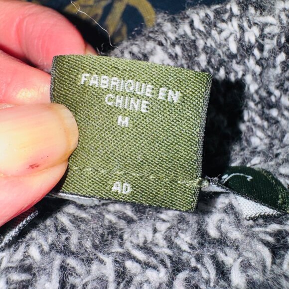 Eddie Bauer Heavy Knit Chunky Womens M Wool Cardigan Sweater Fisherman Preppy - Picture 7 of 11